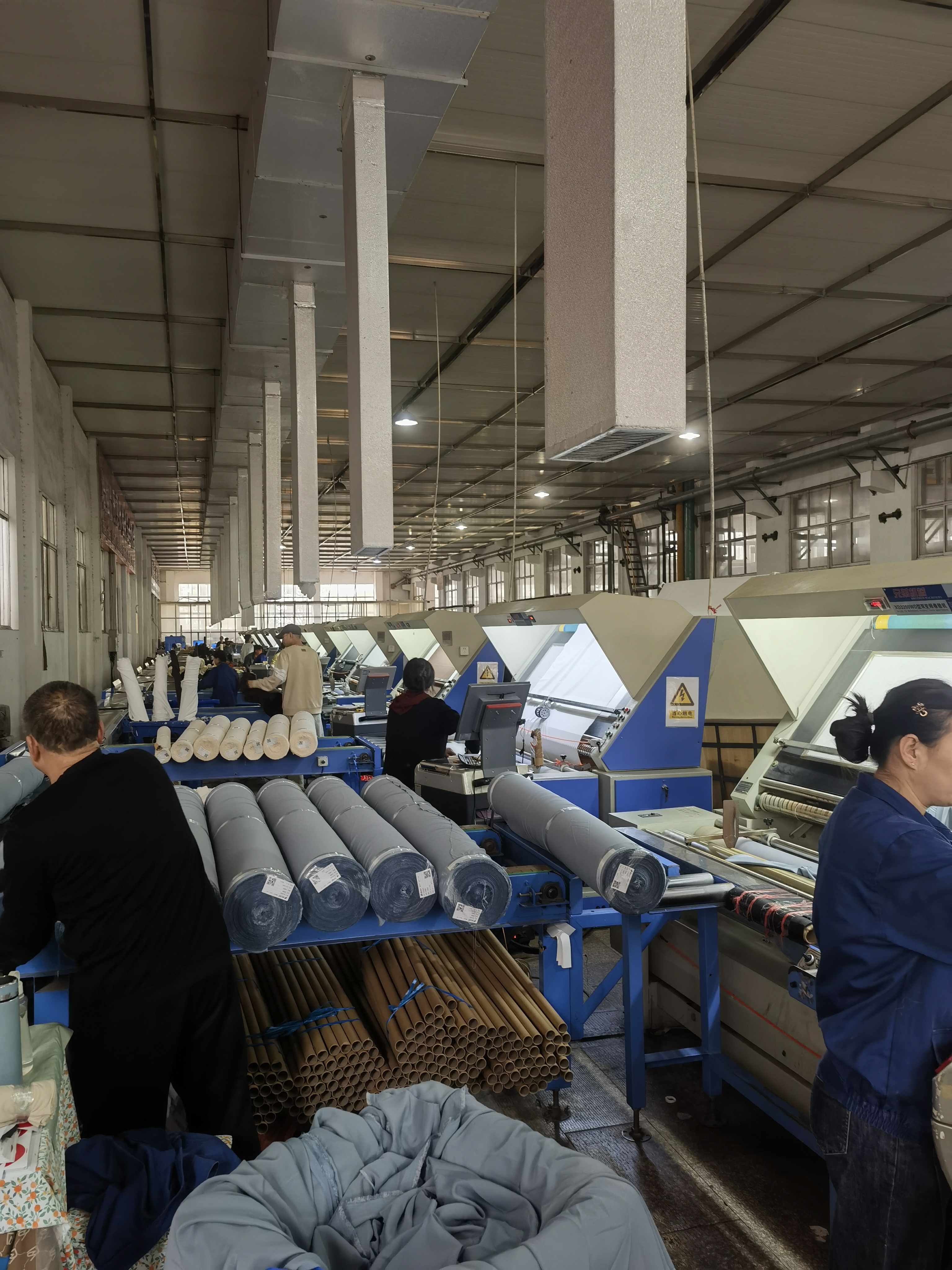 Guangzhou Henghui Sheng Textile Technology Co., Ltd. factory production line