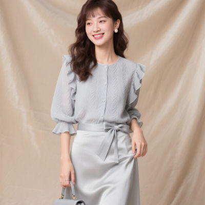 ผ้าเสื้อเชิ้ตทอ น้ำหนักเบา 210GSM ผิวสัมผัสเป็นมิตรกับผิว 64% โพลีเอสเตอร์ 36% หญ้า