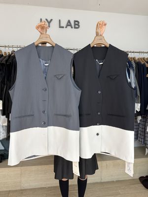 Dark Colored Contrasting Patchwork Suit Vest With A Niche Design Sense , Loose Sleeveless Jacket With Fringed Edges