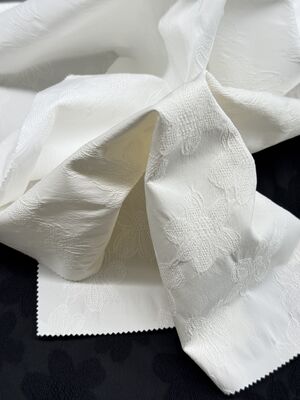 100% Polyester Spring/summer New Product 130g/m ² 132cm Cute flower jacquard fabric