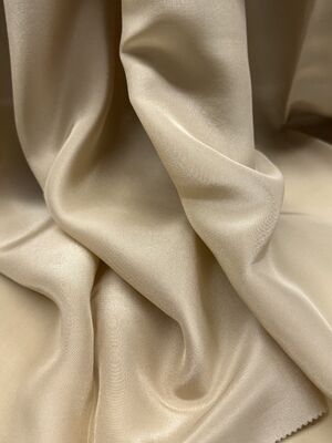 40.1% Acetic Acid 31.5% Mulberry Silk 28.4% Human Silk Spring/Summer New Product Acetic Acid Mulberry Silk Blended Fabric