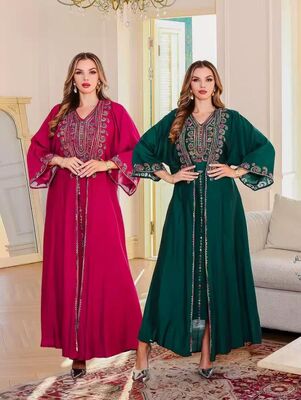 SMT147/SMT145 Middle Eastern Modest Wear Floral Embroidered Robe & Dress Two-Piece Set/V-Neck Maxi Abaya