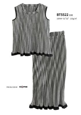 100% Polyester Black And White Striped Fabric 63GSM Suit Clothing Fabric