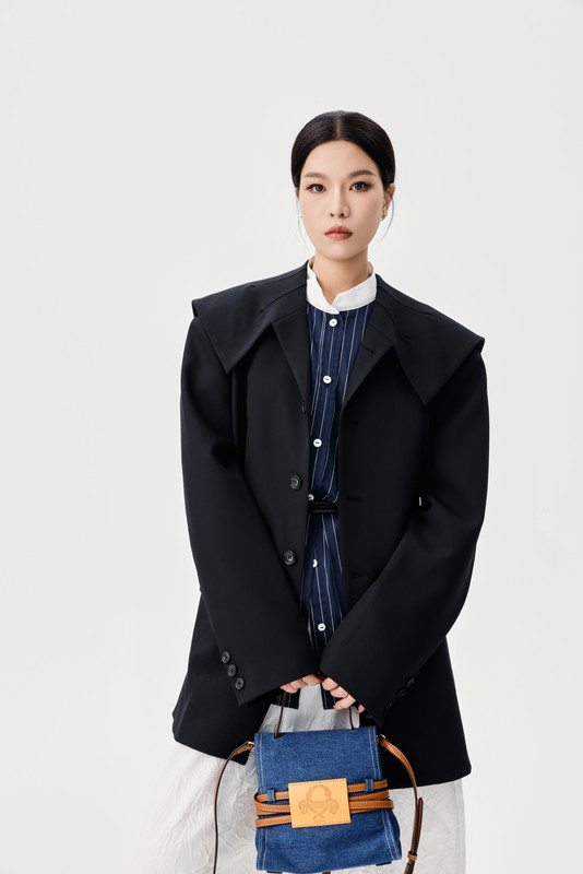 New Autumn And Winter Doll Collar Suit Jacket With Pleated Texture White Wide Leg Pants