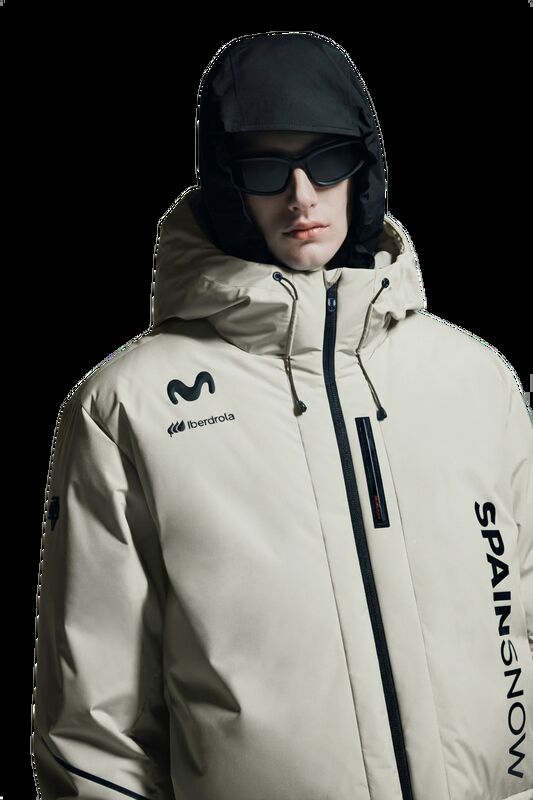 100% Nylon 68g/m ² 150CM Autumn And Winter New Product Wind And Rain Resistant Bone Like Fabric