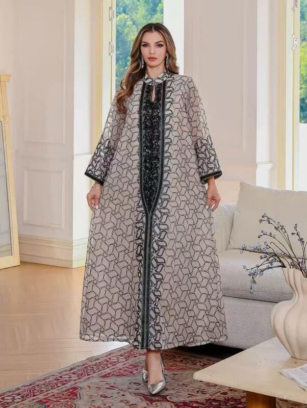 SMT129   Middle Eastern Modest Wear Black Vein Embroidered Stand Collar Abaya