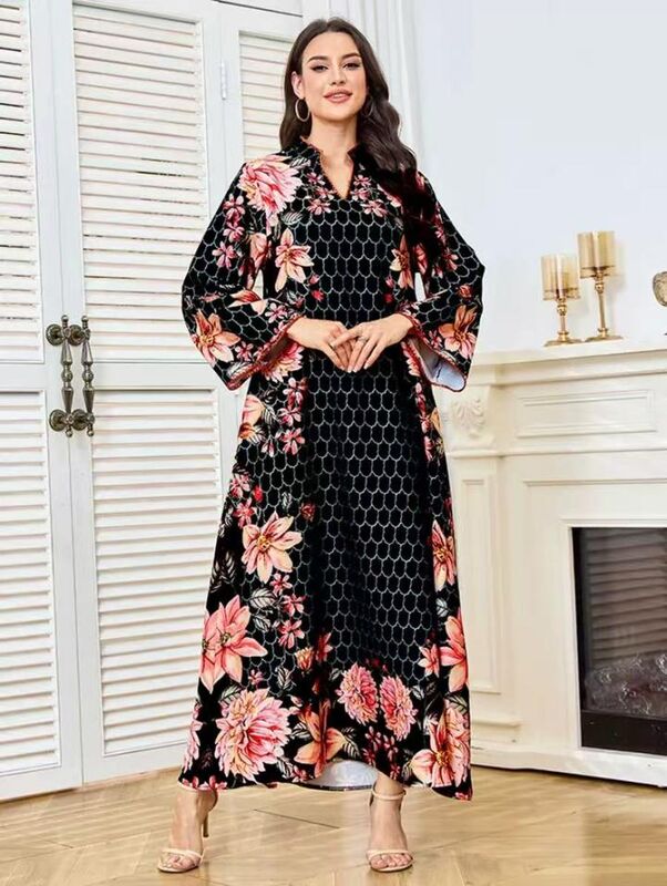 MT514 Middle Eastern Modest Wear Black Honeycomb & Floral Print Abaya