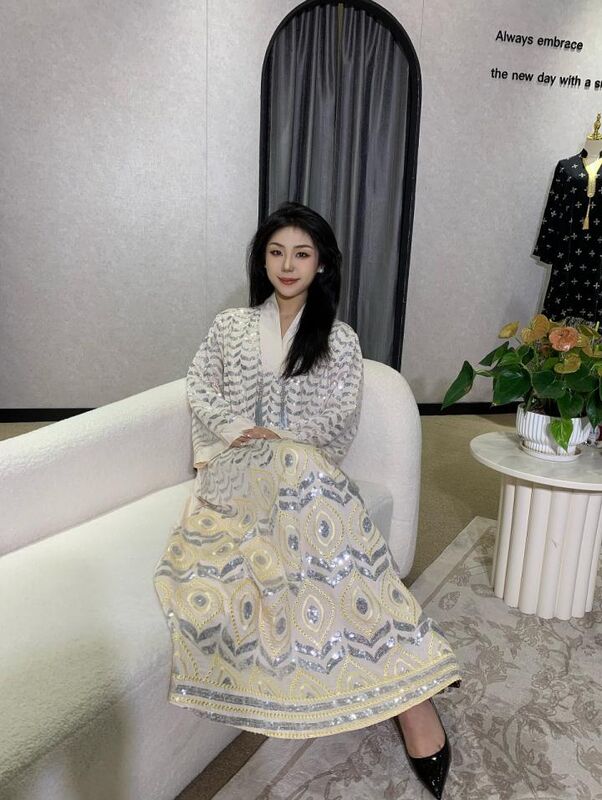 MT404  Middle Eastern Modest Wear Gold & Silver Sequin Geometric Kaftan Abaya